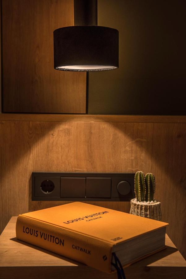 Relaxo Collection Luxury Suites In The Heart Of Heraklion Dış mekan fotoğraf